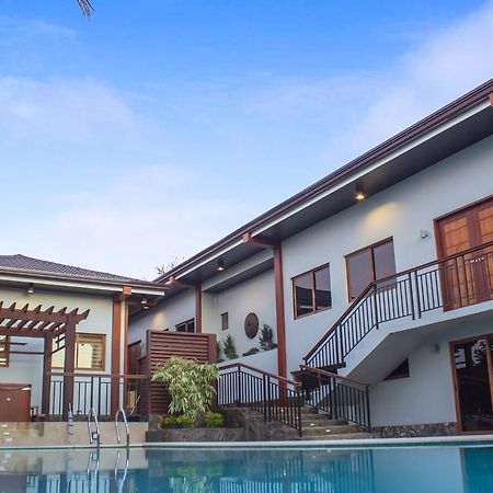 Bed and Breakfast Zen Garden Cavite Екстер'єр фото